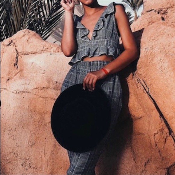 Urban Outfitters Plaid Set - Picture 5 of 5